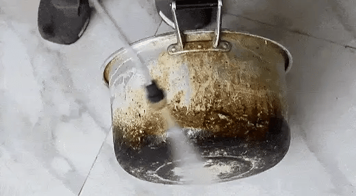 Vapor a presión con múltiples usos en distintas superficies del hogar